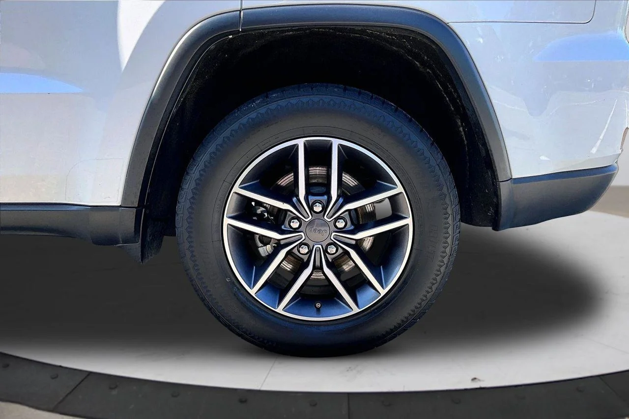 Certified Used 2021 White Jeep Limited image 35