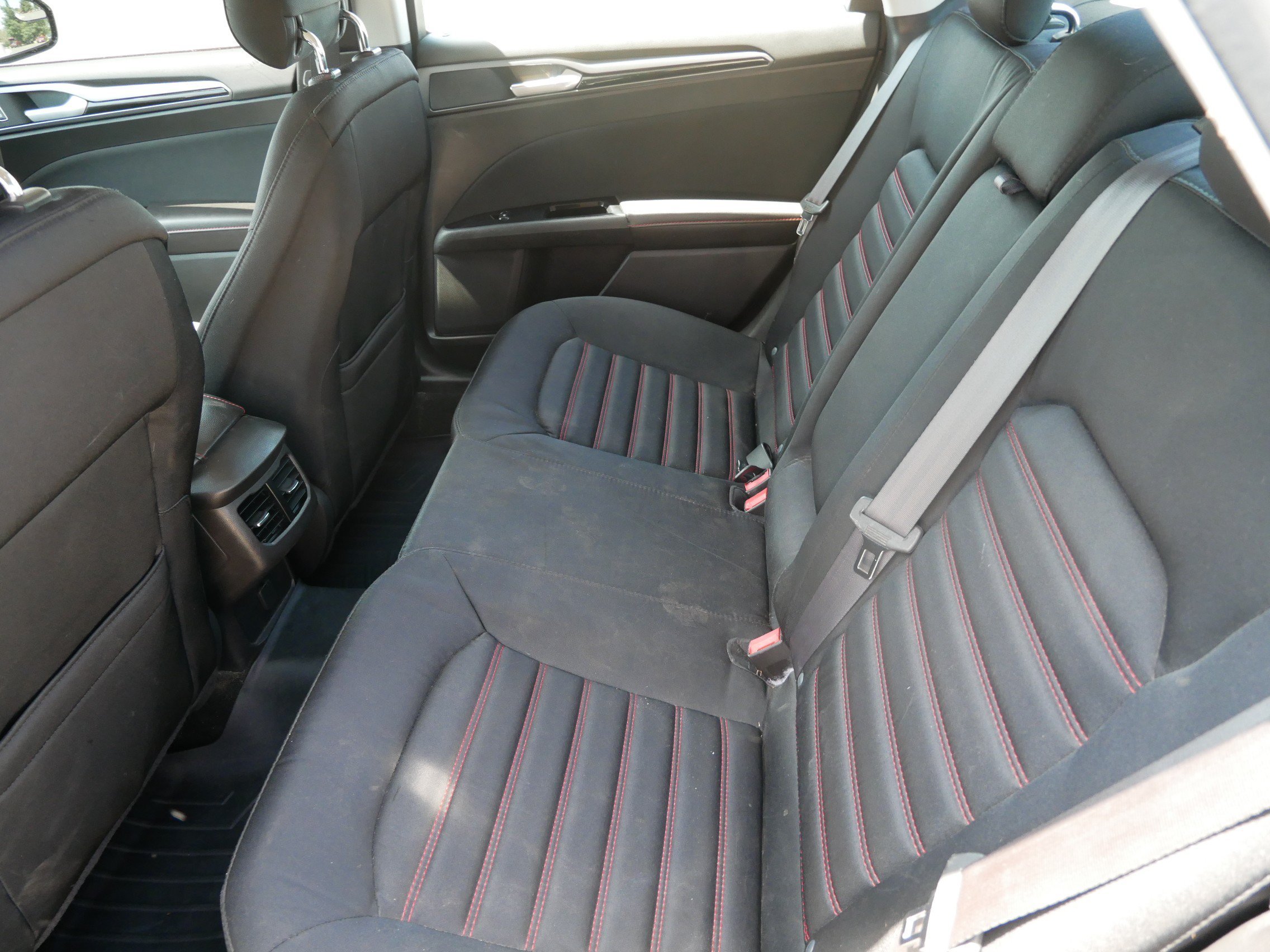 Used 2014 White Ford SE image 12