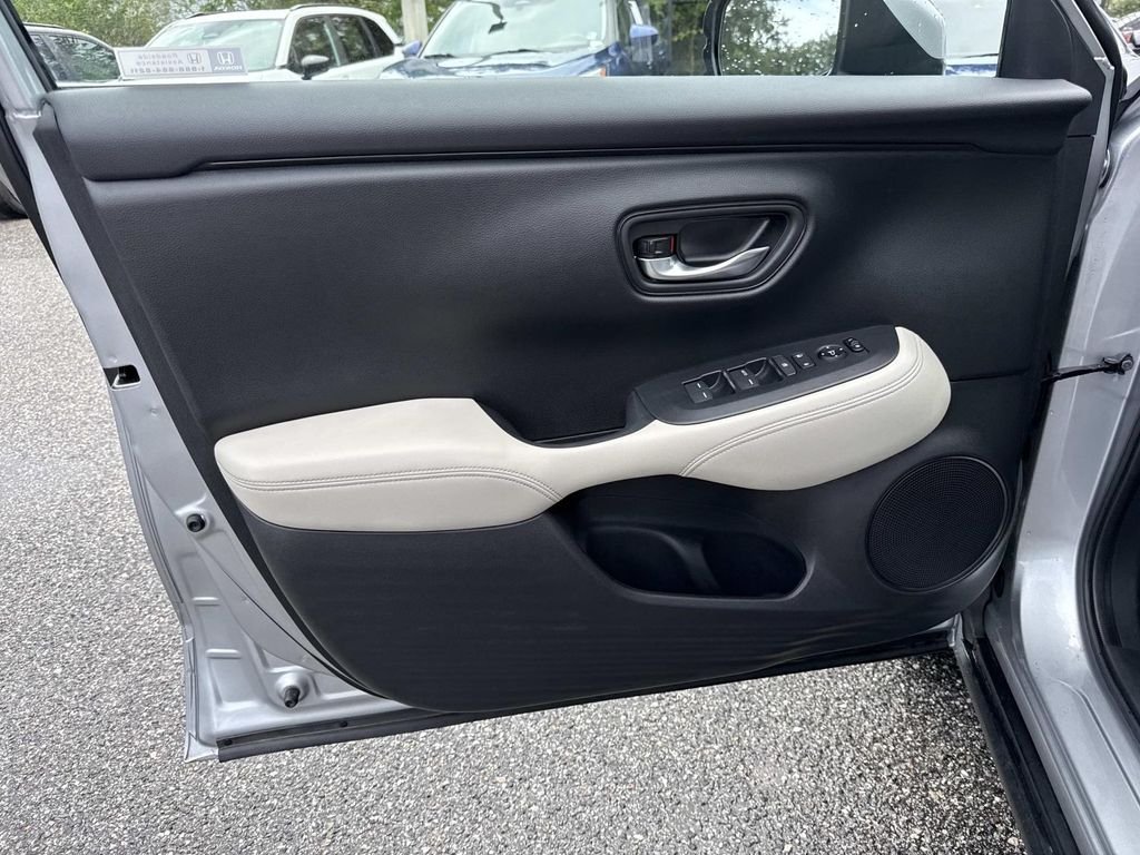 Used 2024  Honda LX image 21