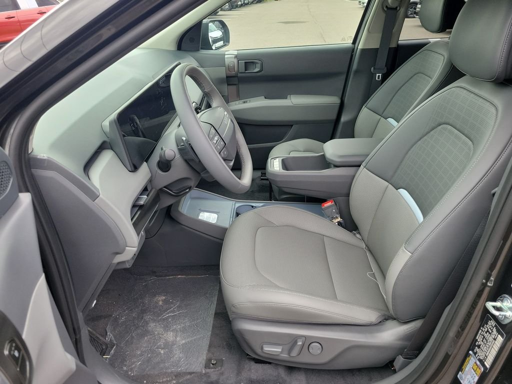 New 2027 Interstellar Gray Kia Wind image 21