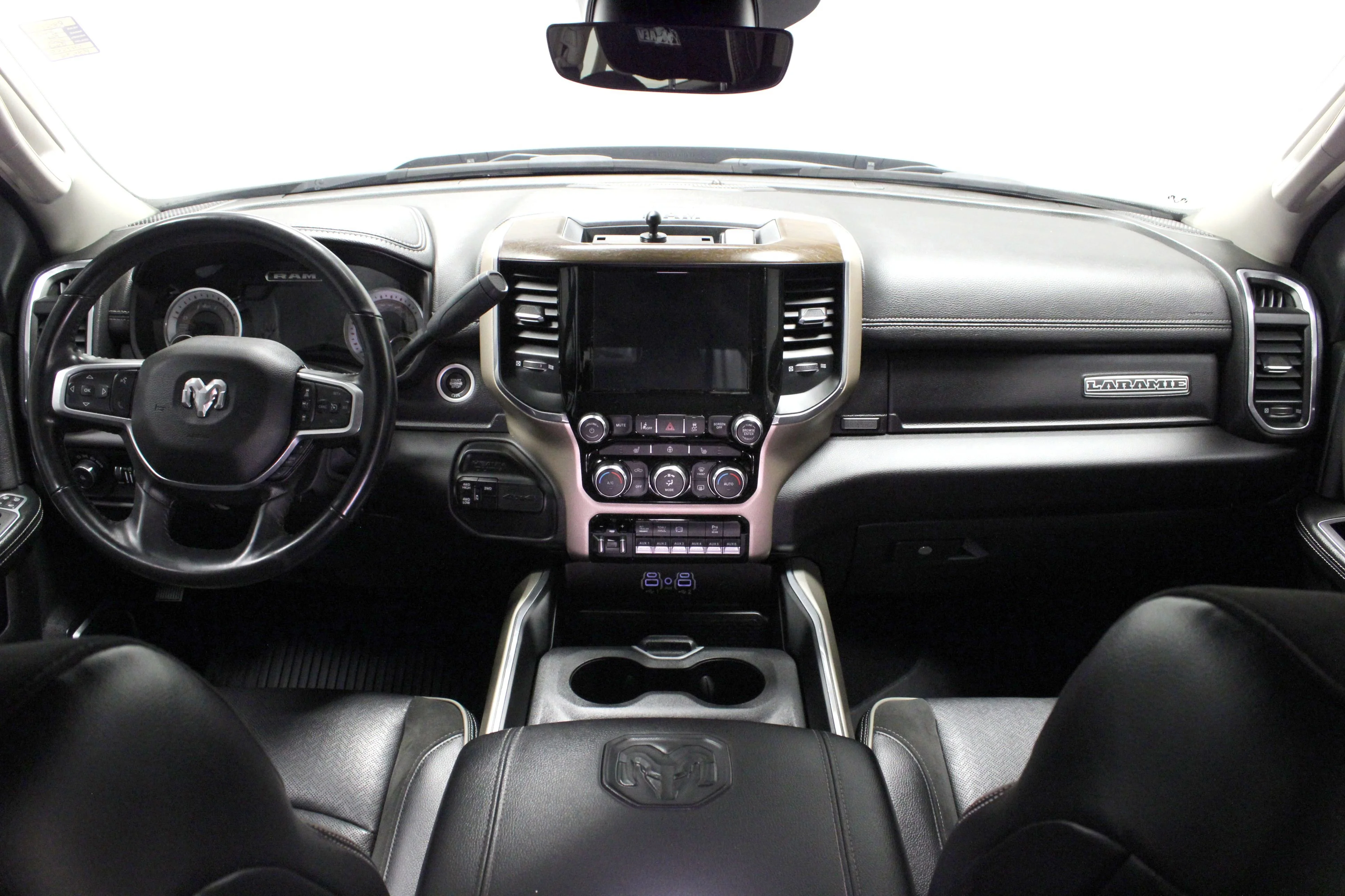 Used 2023 Granite Crystal Metallic Clearcoat Ram Laramie image 21