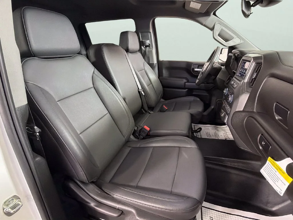 Used 2025 Summit White Chevrolet WT image 34