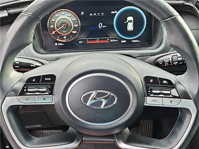 Used 2024 Gray Hyundai SEL Front-Wheel Drive image 16