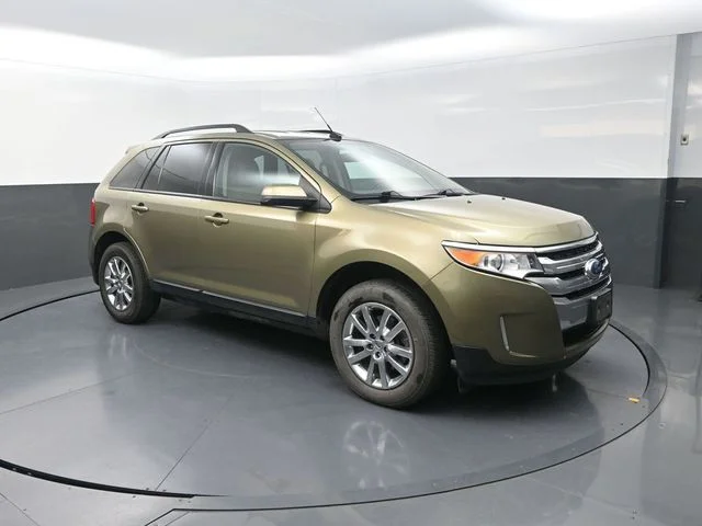 Used 2013  Ford SEL image 10