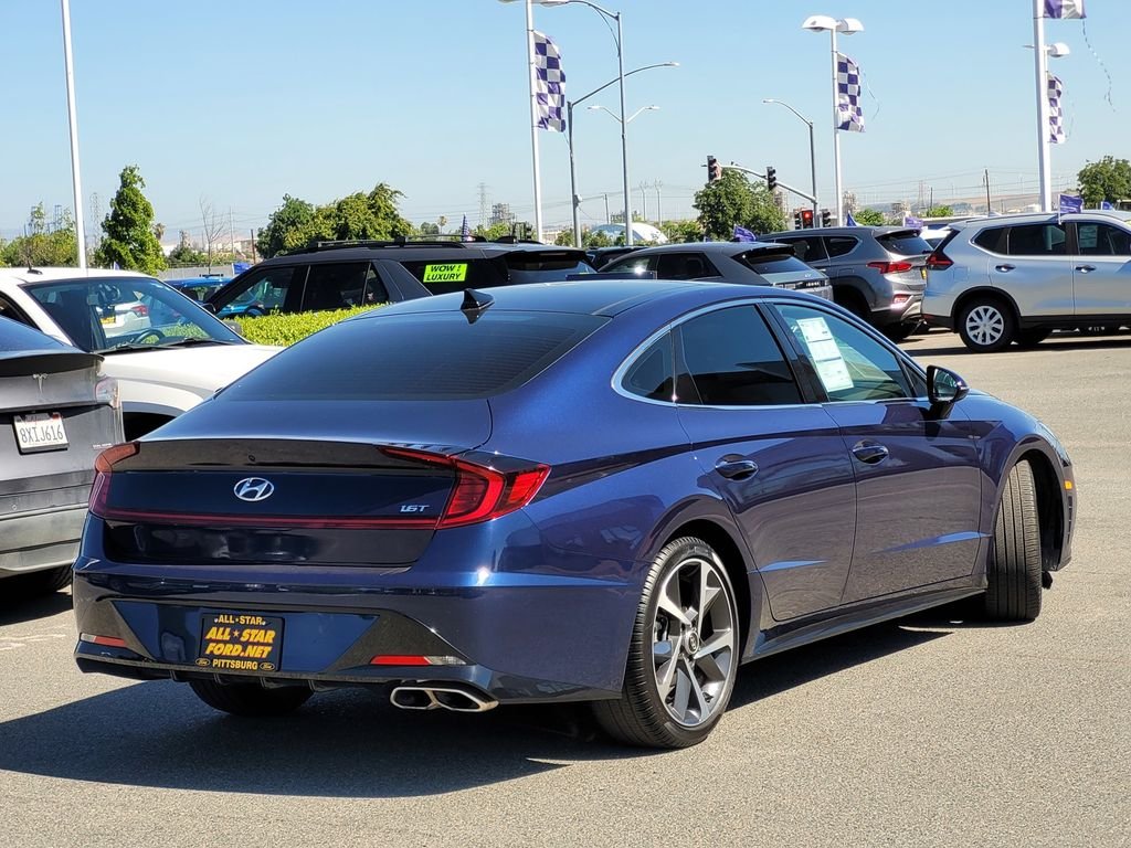 Used 2022 Blue Hyundai SEL Plus image 4