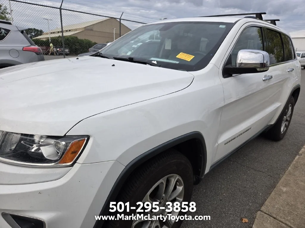 Used 2014 White Jeep Limited image 10