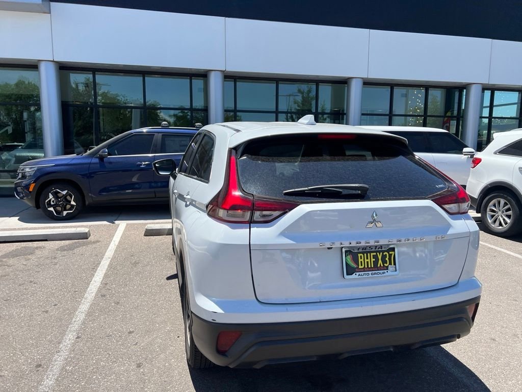 Used 2022  Mitsubishi ES image 9
