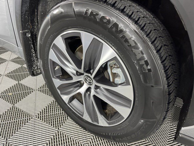 Certified Used 2022 Celestial Silver Metallic Toyota XLE image 11