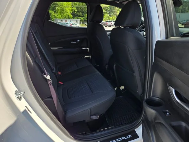 Used 2024 White Hyundai SEL image 21