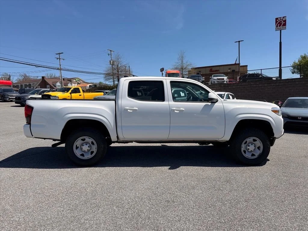Used 2023 White Toyota SR image 14
