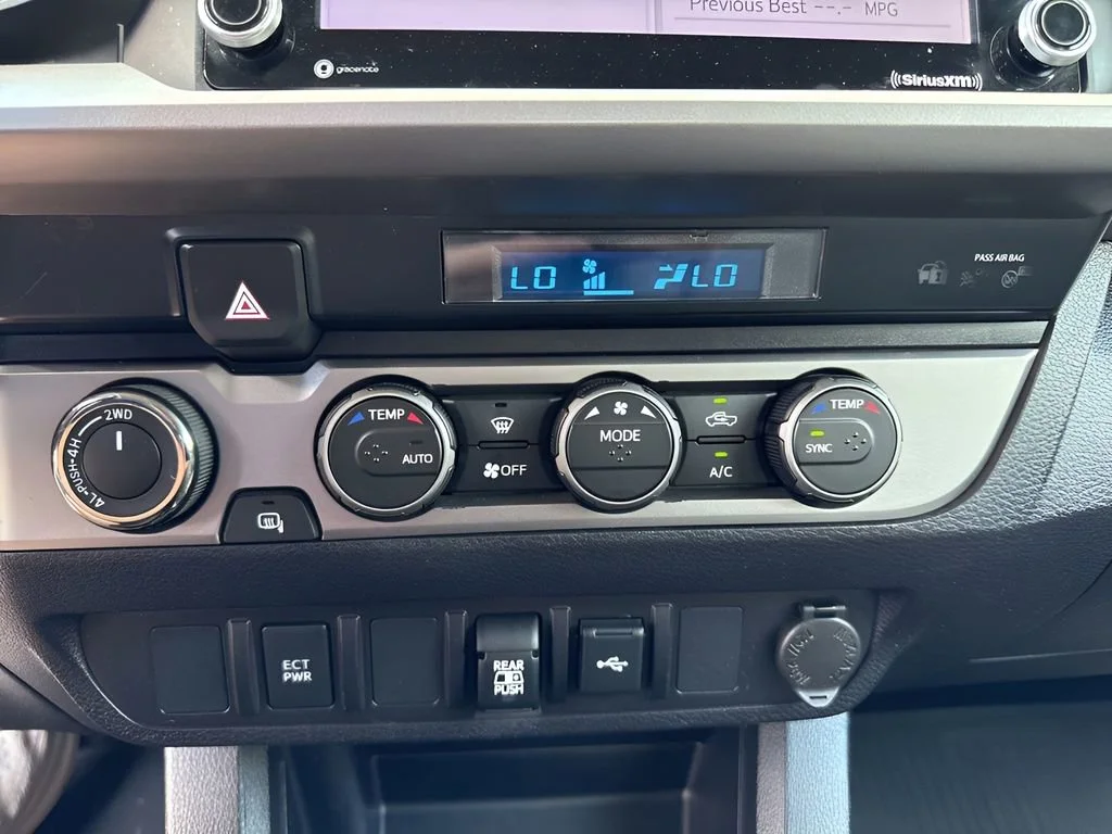 Used 2021  Toyota SR image 20