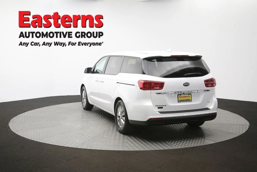 Used 2020 White Kia LX image 65