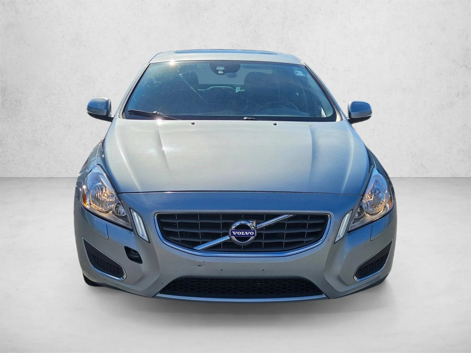 Used 2013 Electric Silver Metallic Volvo T5 image 2