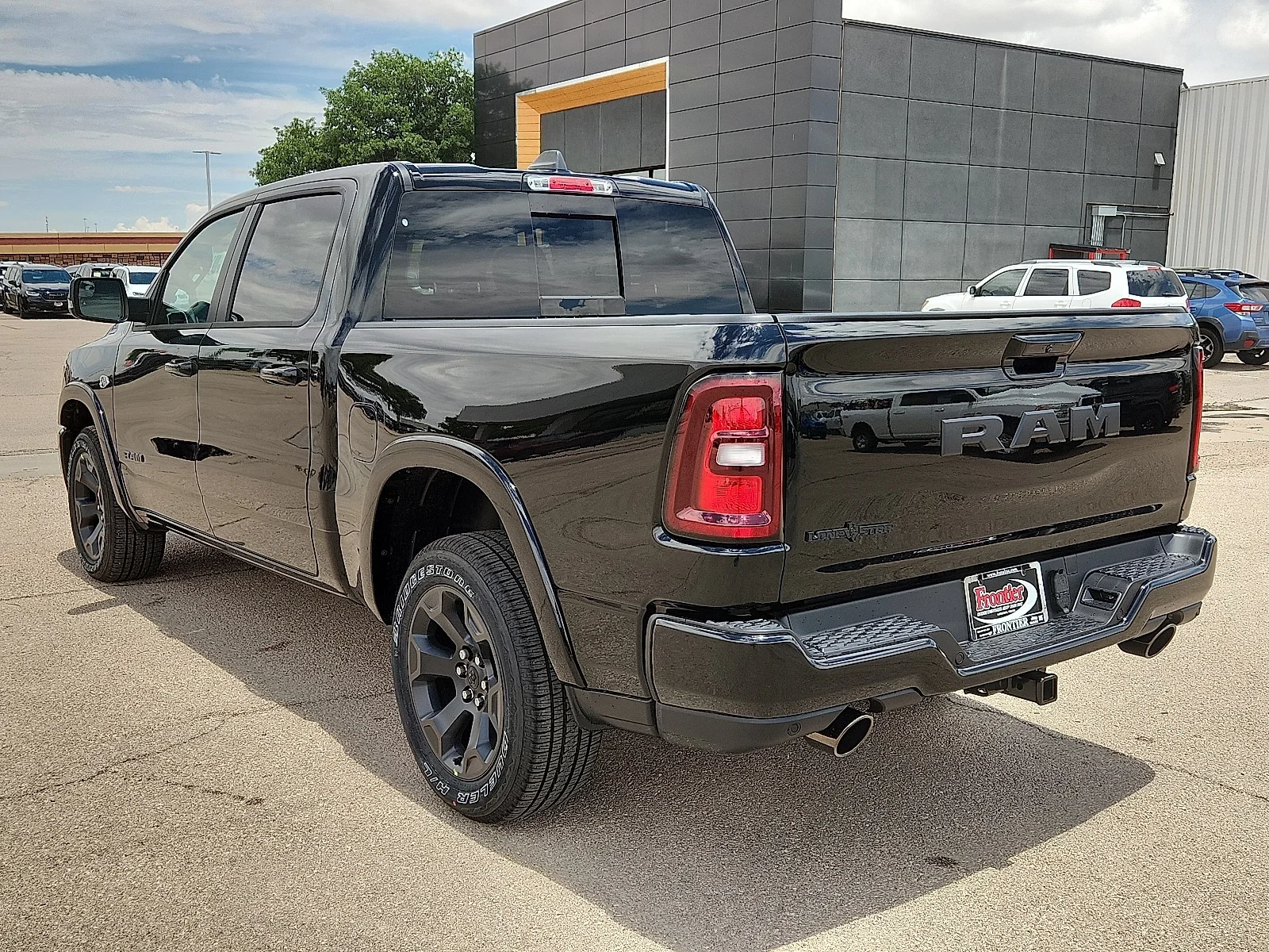 New 2026 Diamond Black Crystal Pearl-Coat  Paint Ram LONE STAR CREW CAB 4X2 5