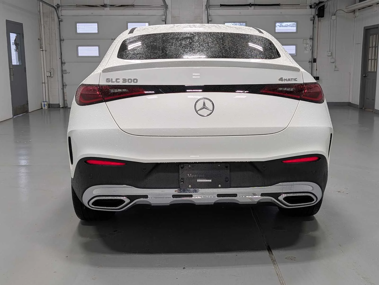 Used 2026 Polar White Mercedes-Benz GLC 300 image 9