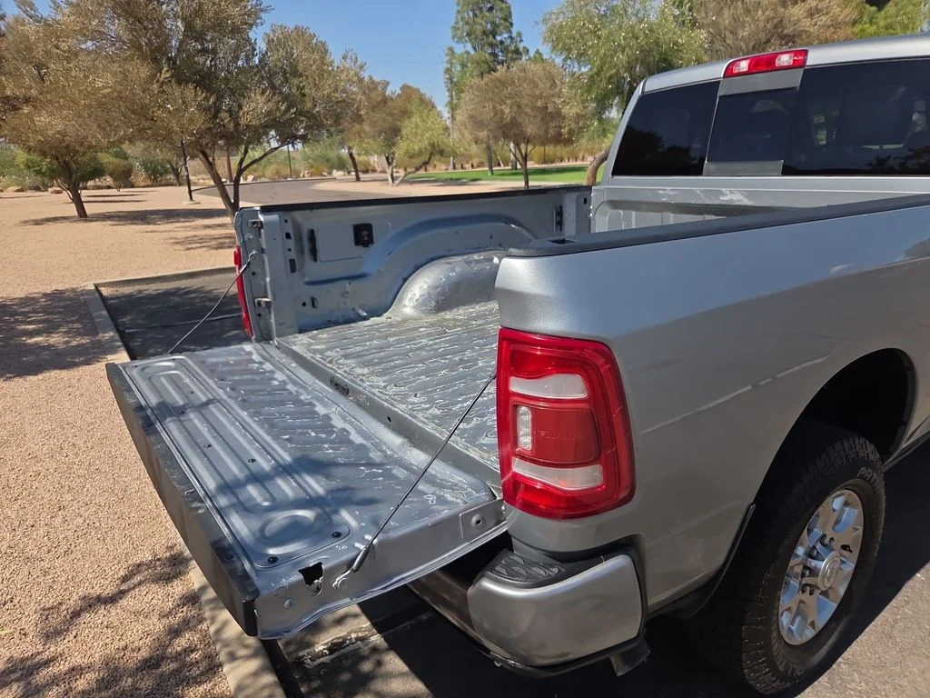 Used 2024 Silver Ram Laramie image 26