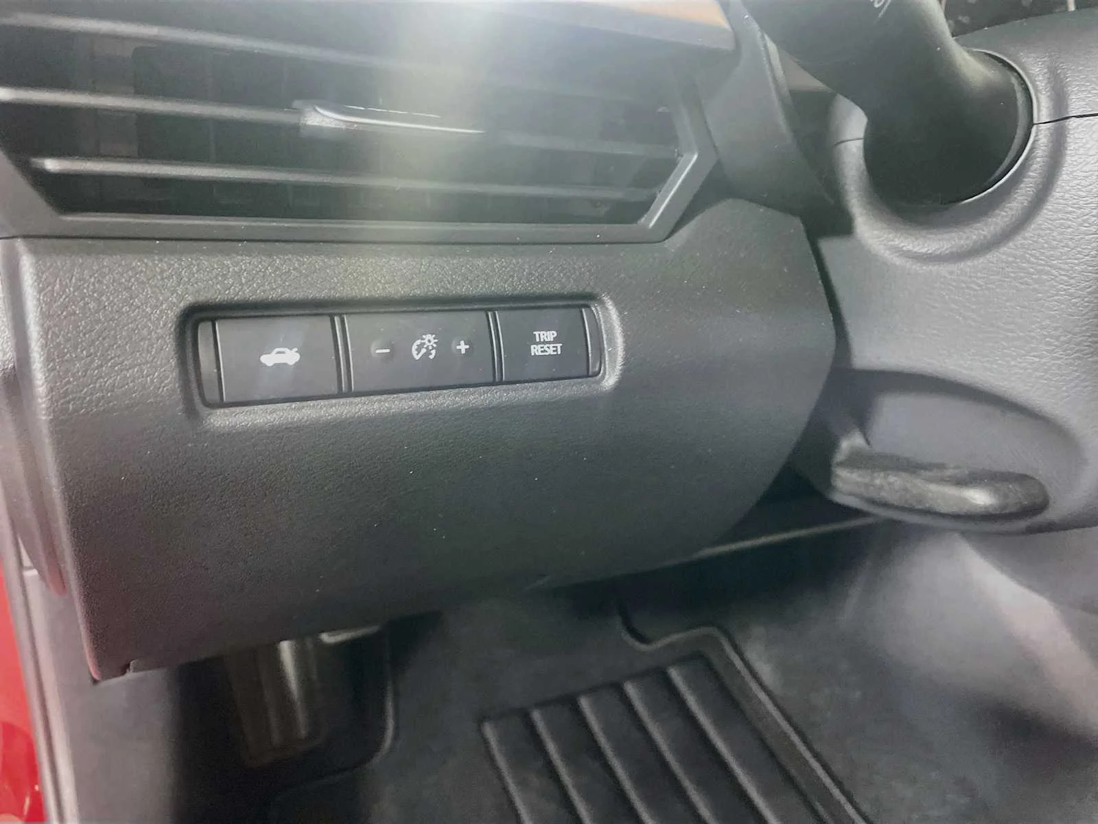 Certified Used 2025 Scarlet Ember Nissan SV image 8