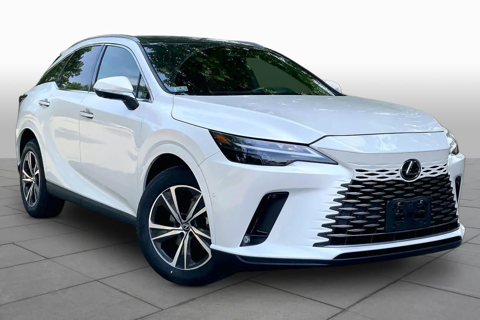 Used 2023 Eminent White Pearl Lexus Premium Plus image 2