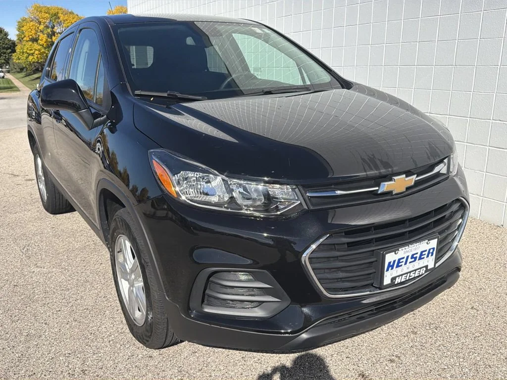 2022 Chevrolet Trax LS - Photo 14