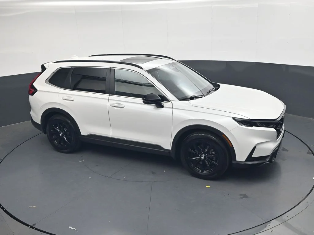 Certified Used 2025 Platinum White Pearl Honda Sport-L image 17