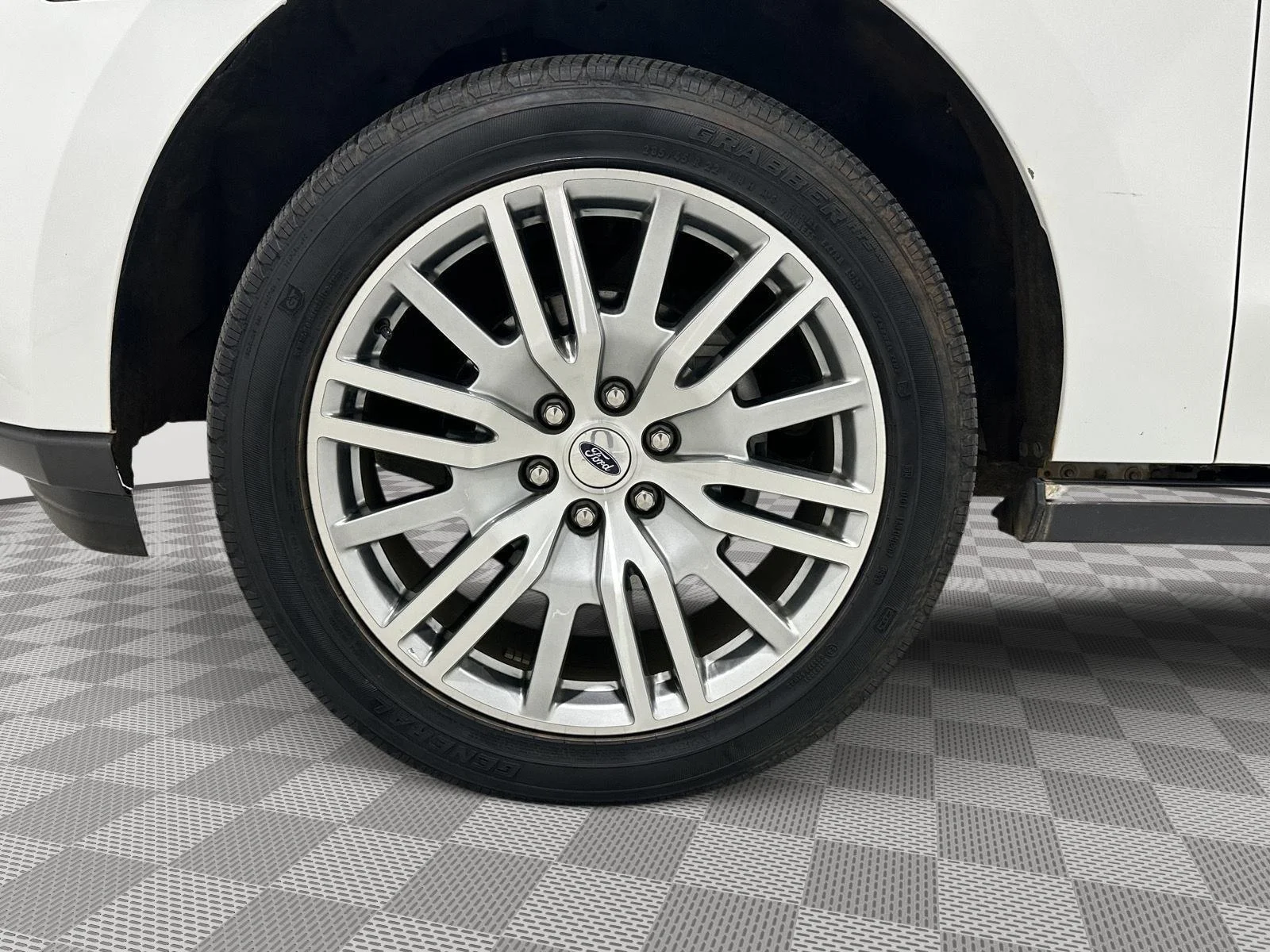 Used 2024 Oxford White Ford Limited image 30