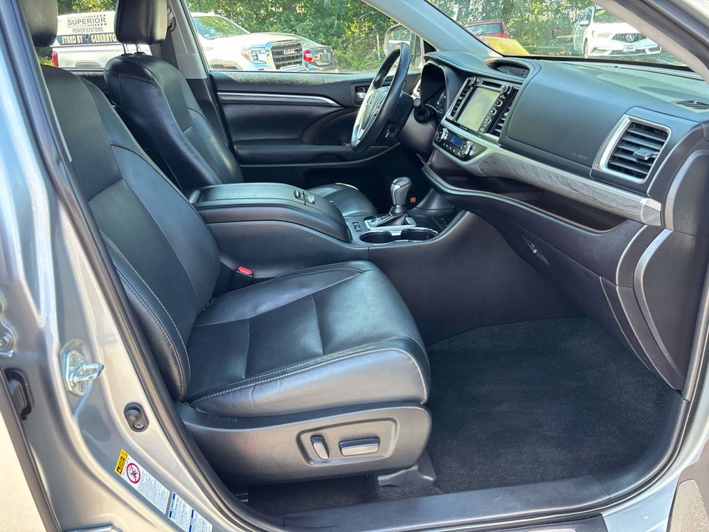 Used 2019 Silver Toyota Limited image 17