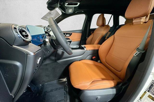 New 2026 Polar White Mercedes-Benz GLC 300 image 48
