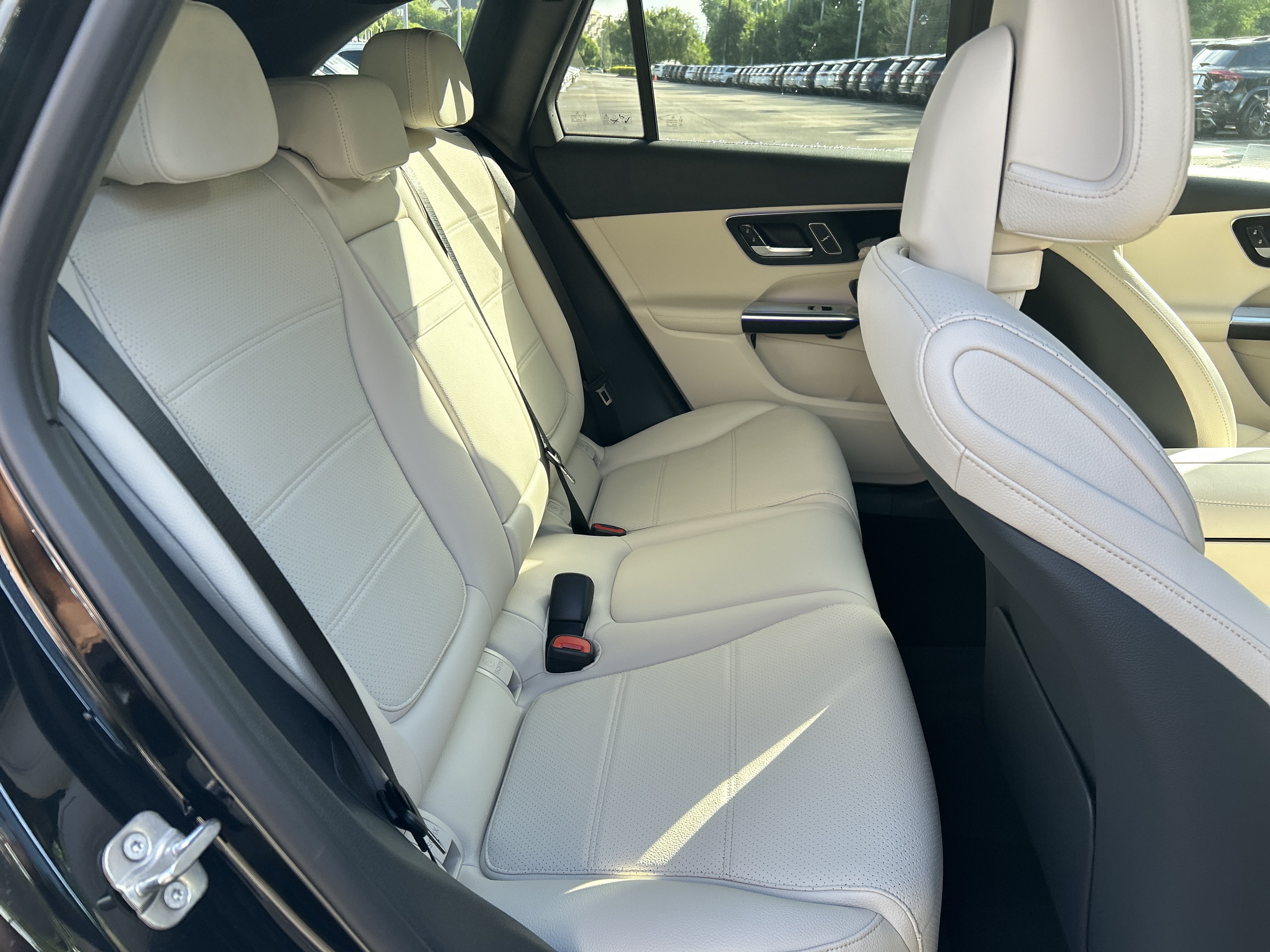 New 2026 Black Mercedes-Benz GLC 300 4MATIC® SUV image 41