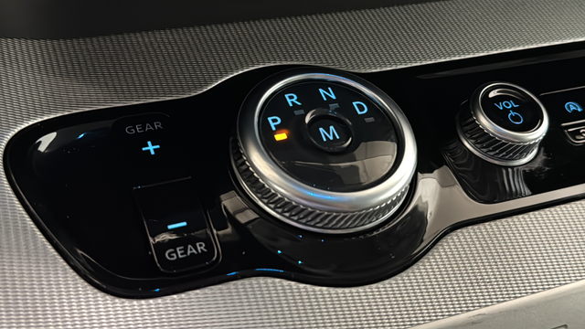 Used 2025 Agate Black Metallic Ford Active image 19
