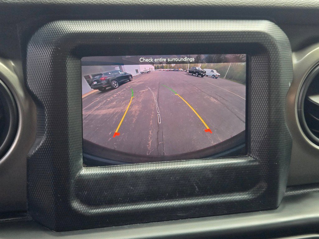 2022 Jeep Wrangler Sport - Photo 19