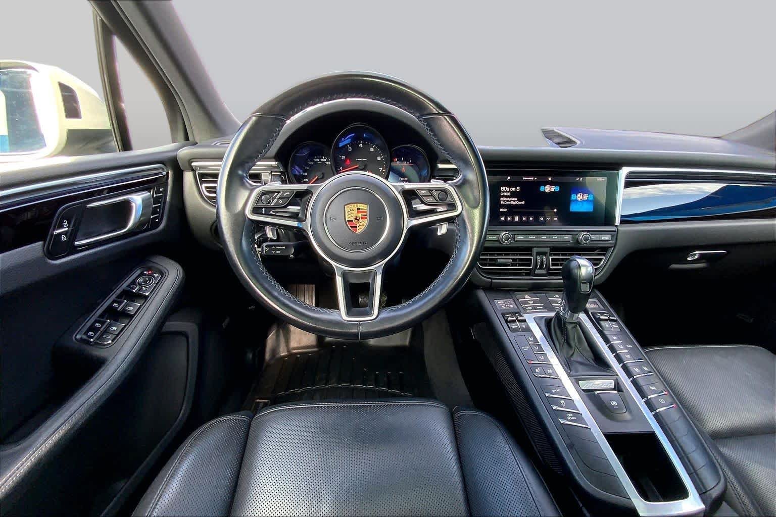 Used 2019 Carrara White Metallic Porsche  image 6