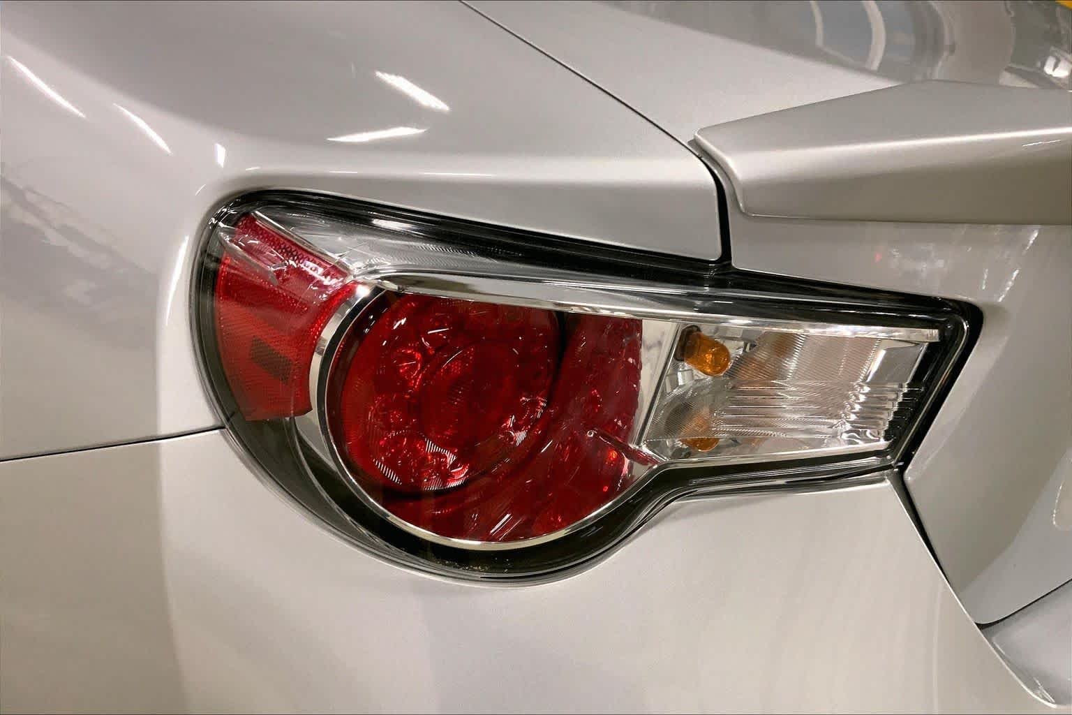Used 2013 Argento Scion  image 24