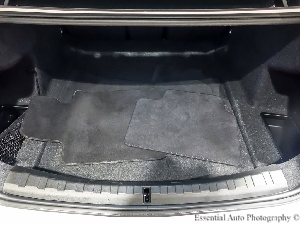 2025 BMW 3 Series 330i - Photo 29
