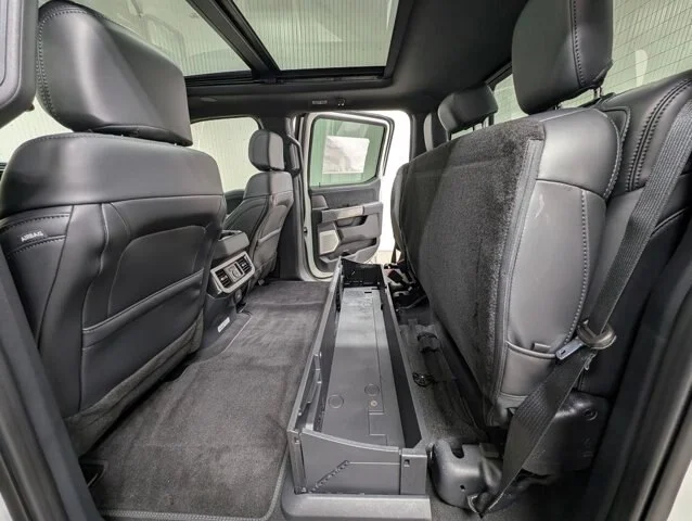 New 2026 Star White Metallic Tri-Coat Ford F-450® Platinum® image 53
