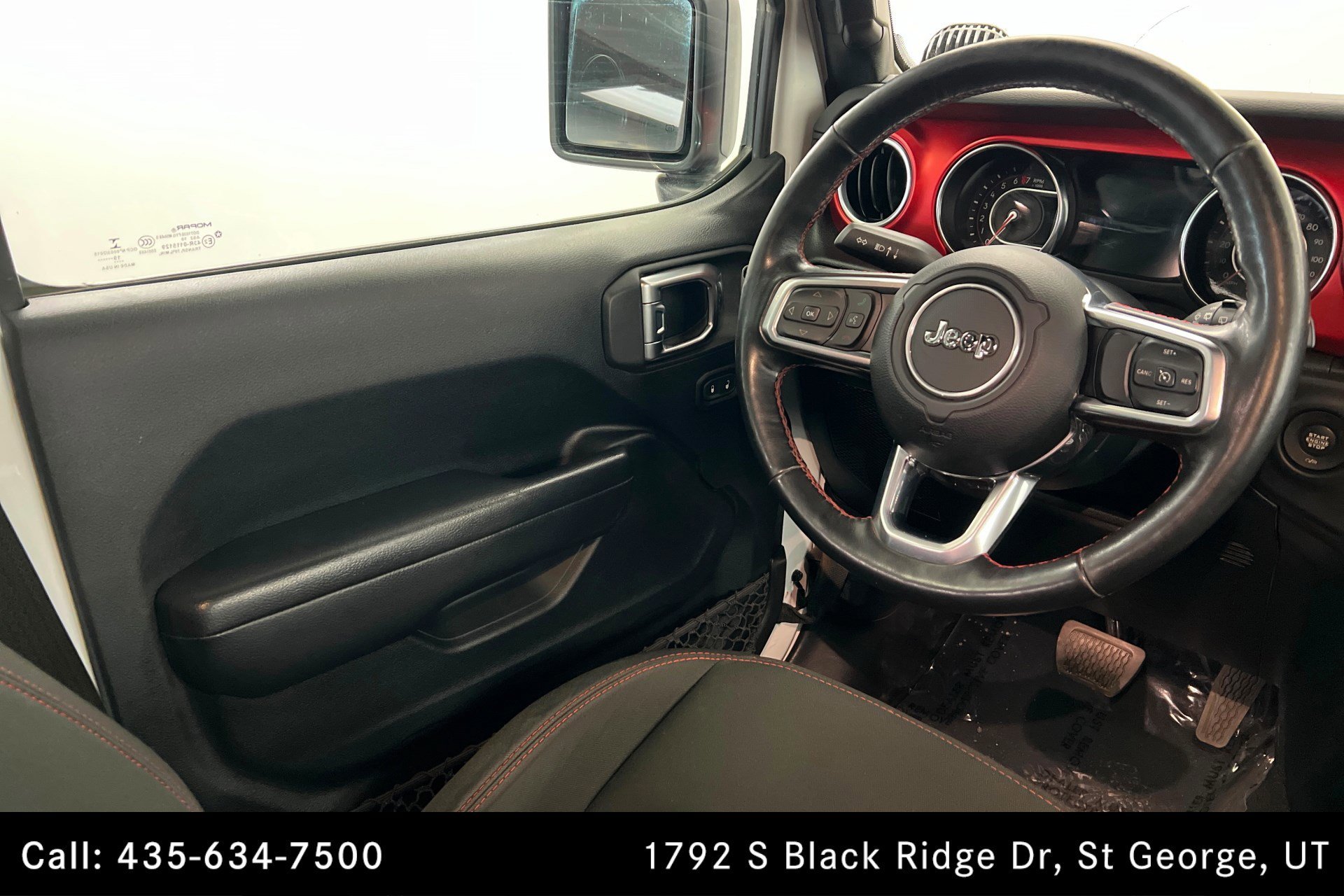 Used 2019 Bright White Clearcoat Jeep Rubicon image 12