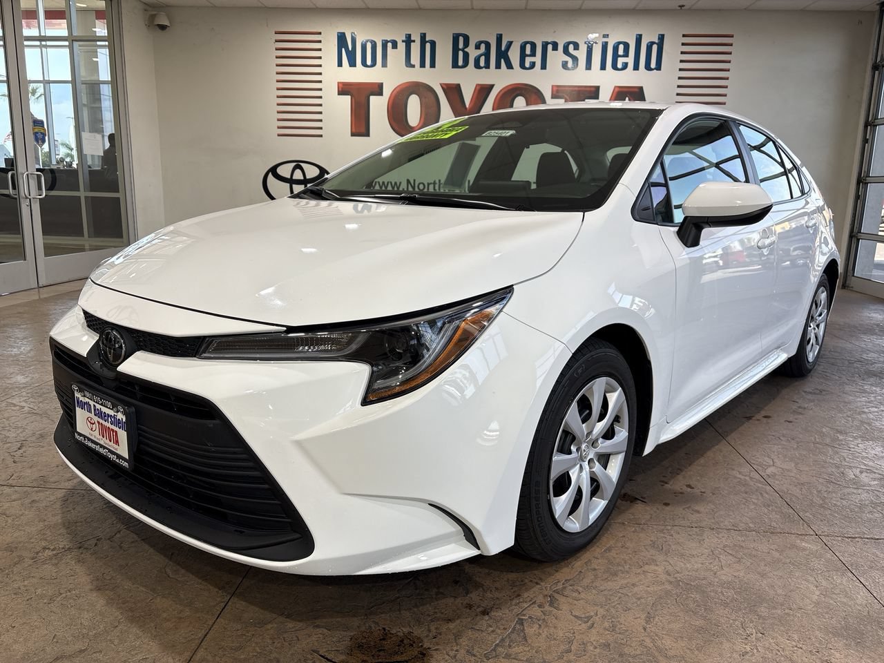 Certified Used 2024 Ice Toyota LE image 6