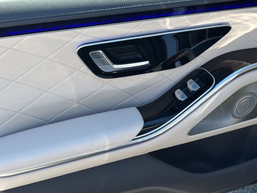 New 2026 Nautical Blue Metallic Mercedes-Benz S 580e image 25