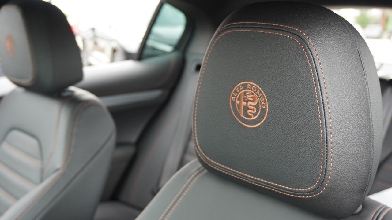 Used 2025 Red Alfa Romeo Intensa image 26
