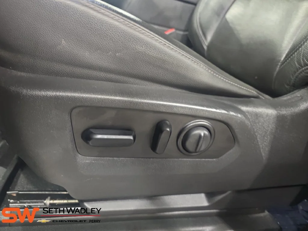 Used 2020 SHADOW GRAY METALLIC Chevrolet LT Trail Boss image 30