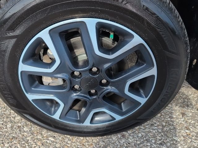 Used 2019 Gray Jeep Trailhawk image 24