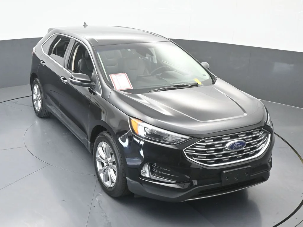 Used 2024 Black Metallic Ford Titanium image 58