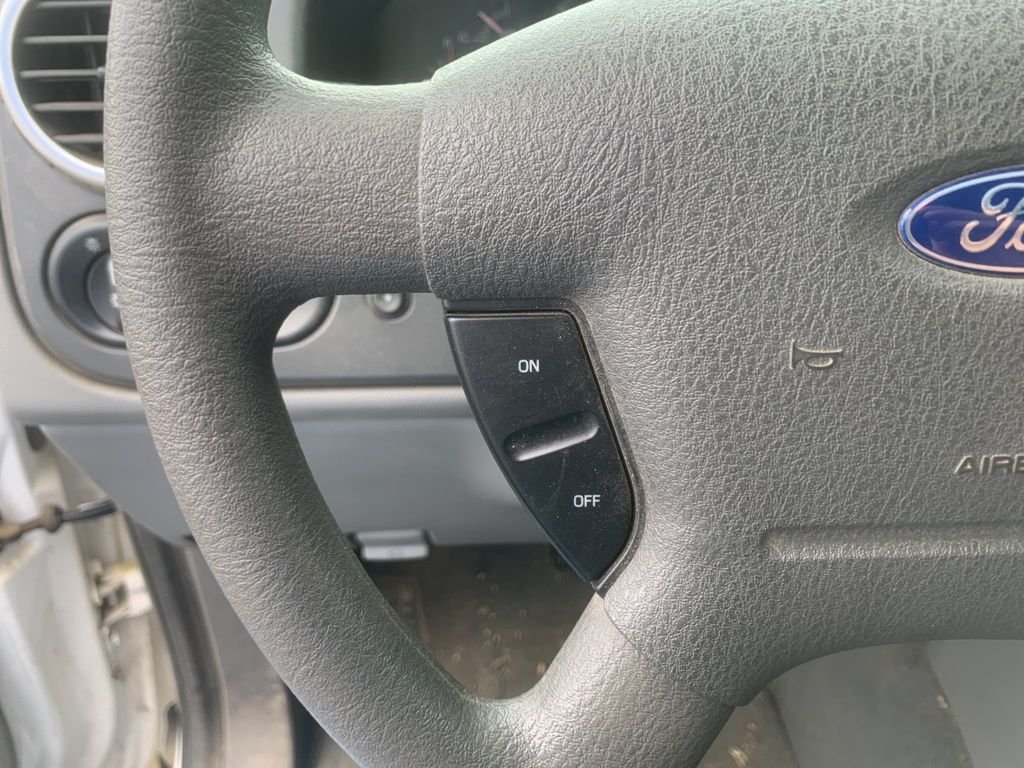 Used 2004 White Ford XLT image 11
