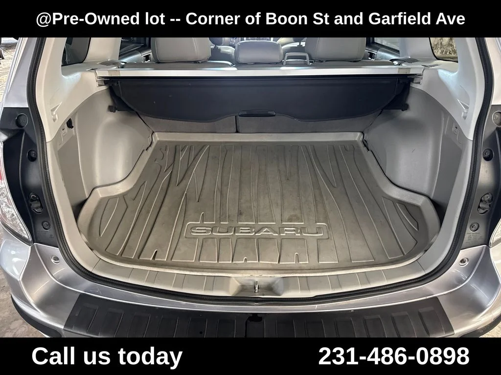 Used 2010 Silver Subaru 2.5X image 28
