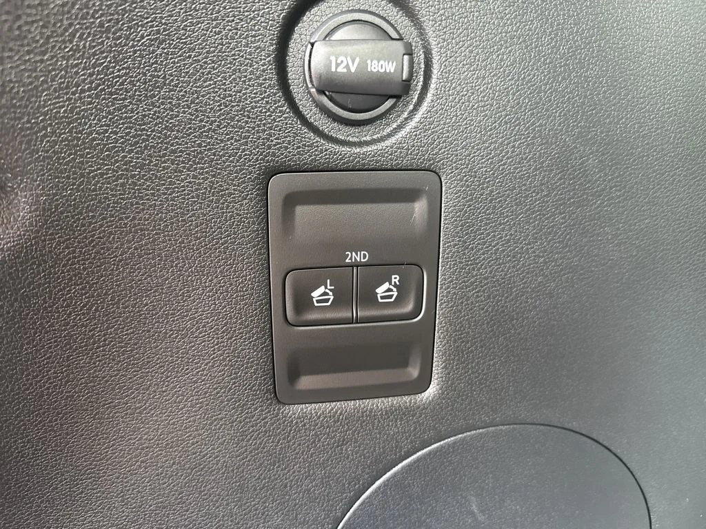 Used 2023 Typhoon Silver Hyundai SE image 31