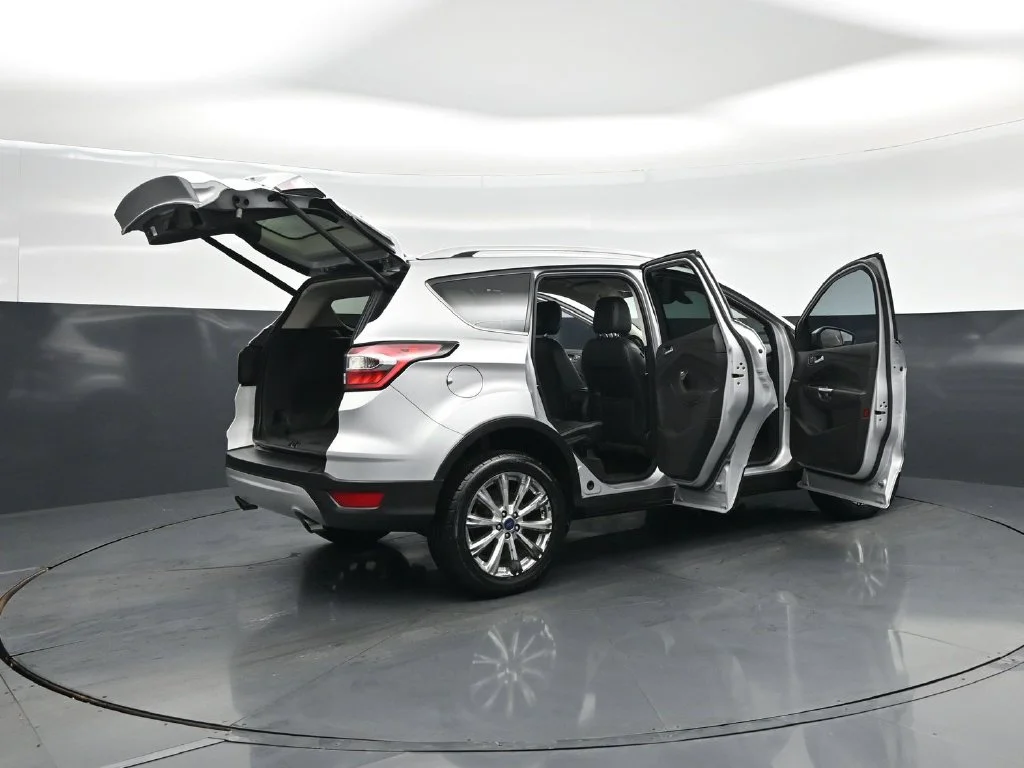 Used 2017 Silver Ford Titanium image 5
