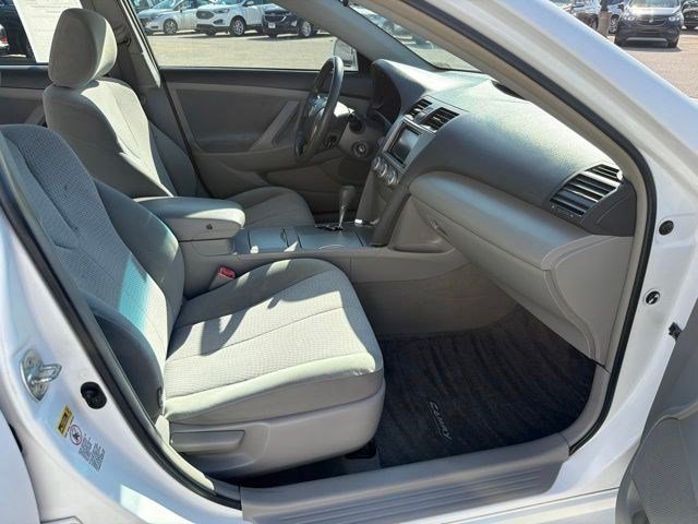 Used 2011 Super White Toyota LE image 20