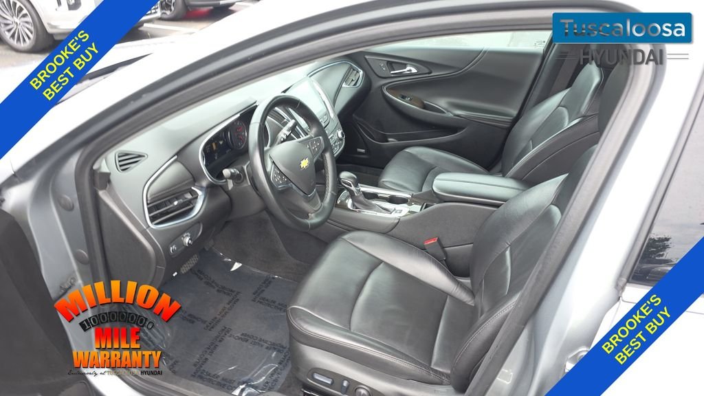 Used 2024 Gray Chevrolet LT image 22