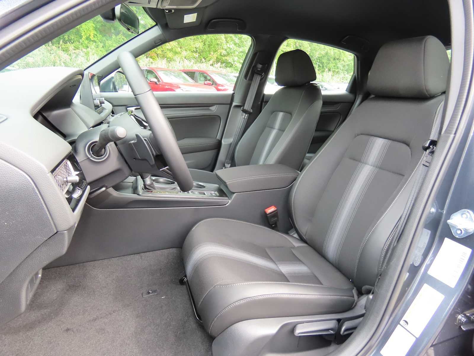 2026 Honda Civic Hatchback Sport - Photo 12