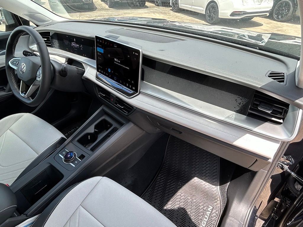 New 2026 Black Volkswagen 2.0T SE image 34