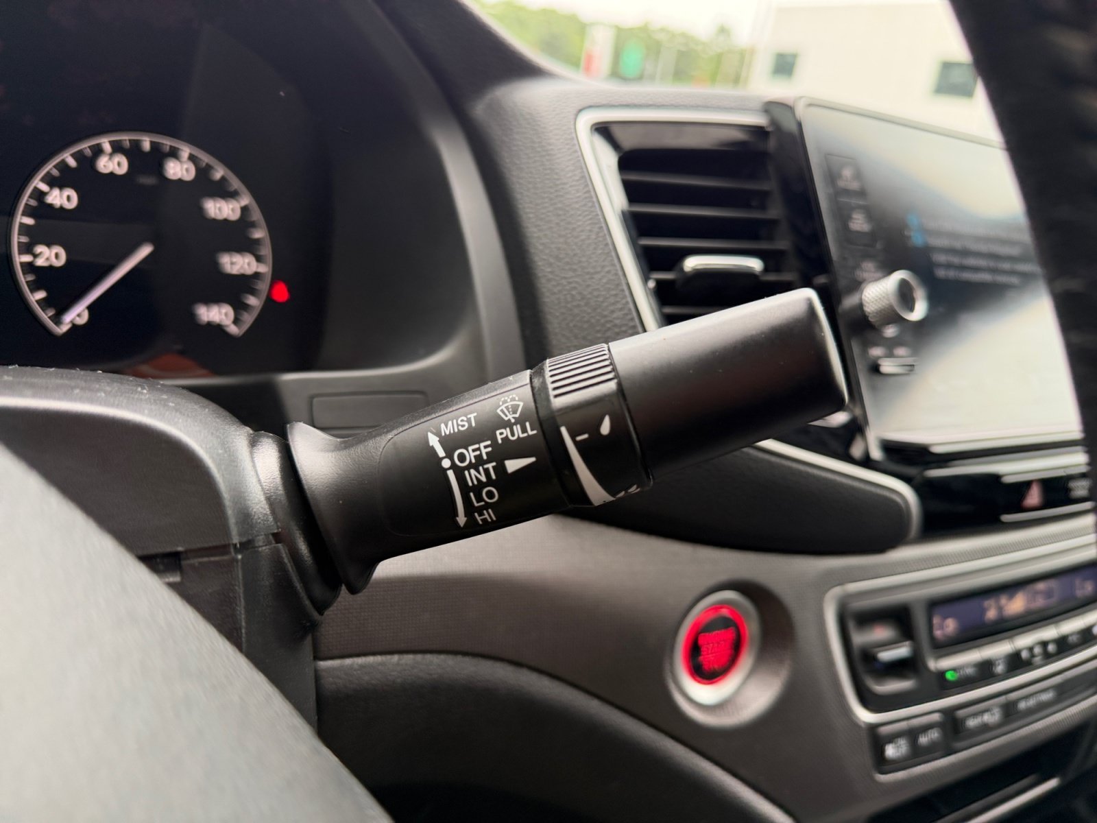 Used 2025 White Honda RTL image 14